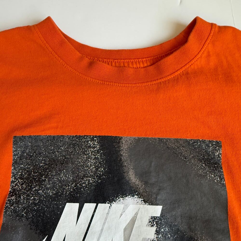 Nike Orange Graphic Tee Swoosh Youth Large - Picture 4 of 8